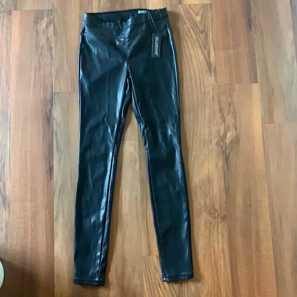 Leather leggings